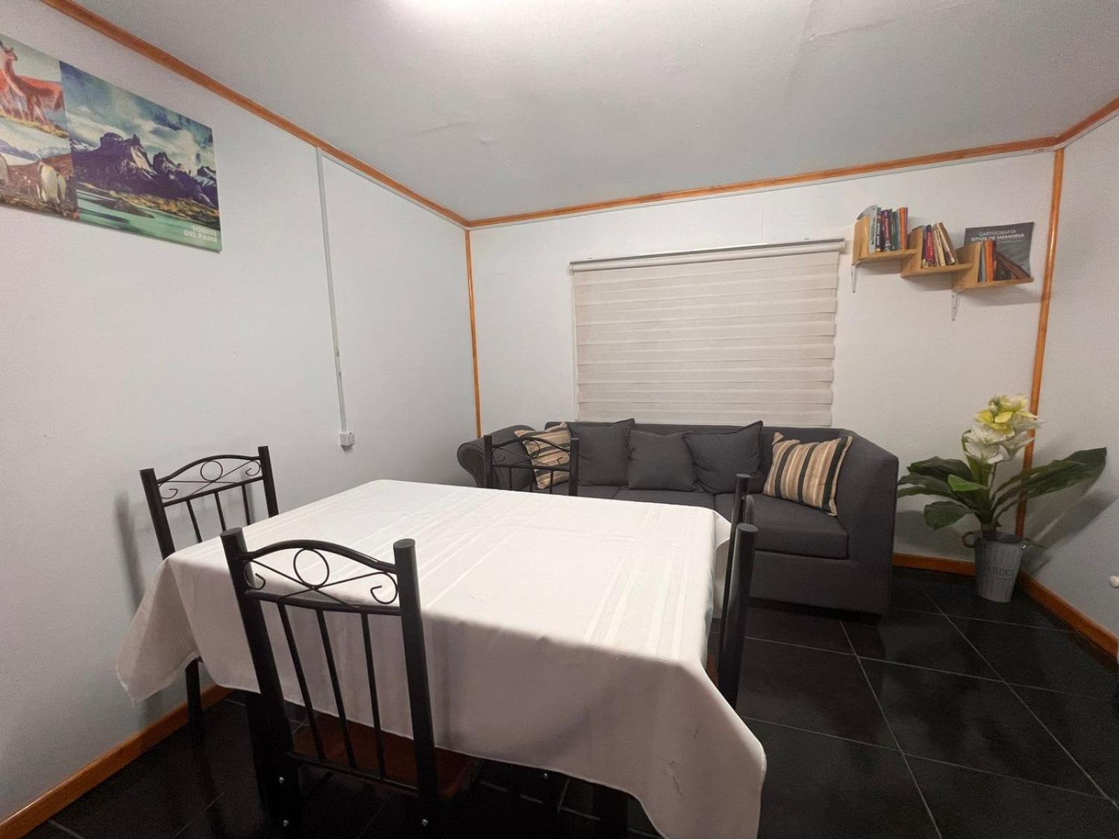 Hostal B&B Coastal Natales Puerto Natales Dış mekan fotoğraf