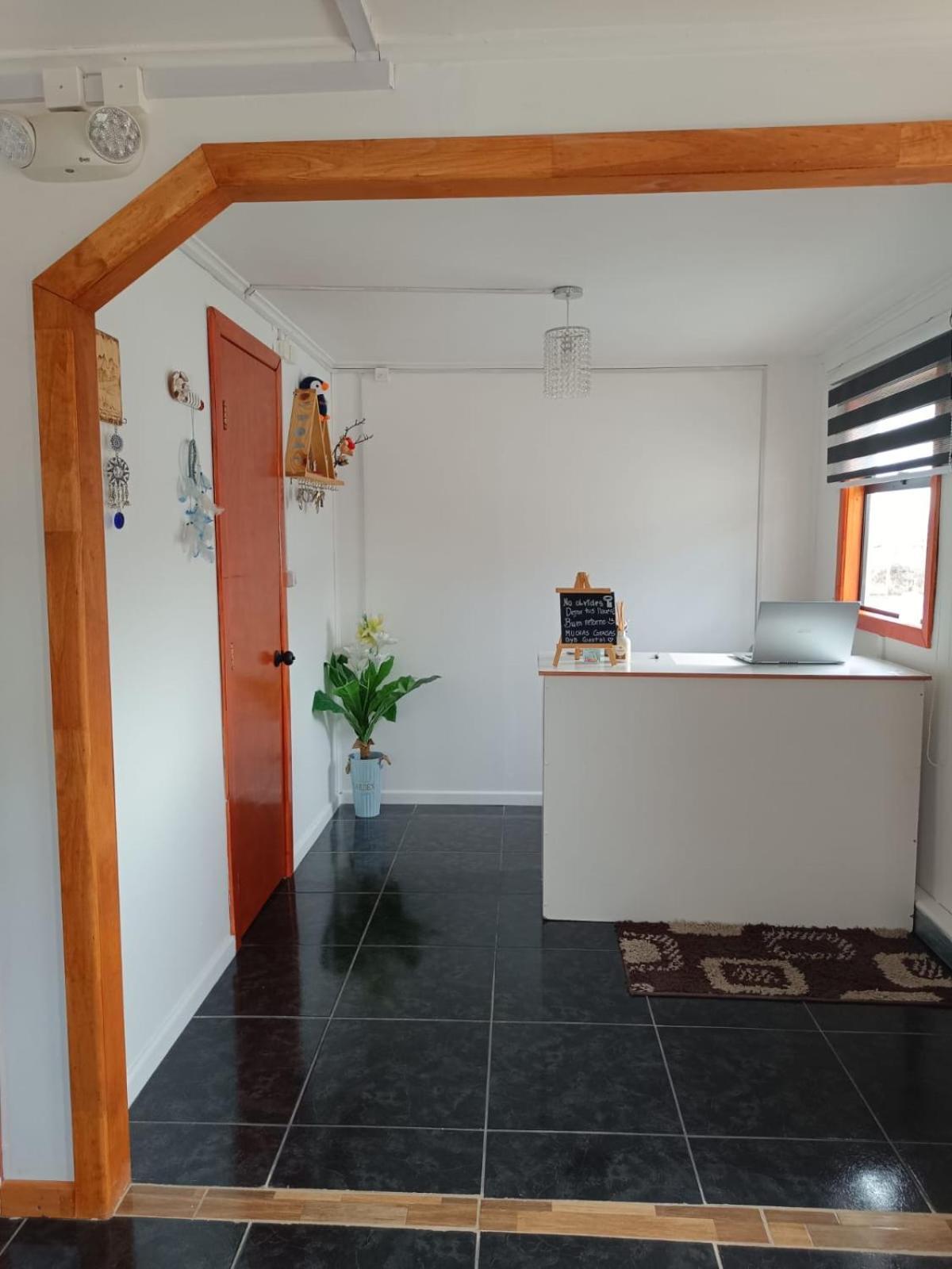 Hostal B&B Coastal Natales Puerto Natales Dış mekan fotoğraf