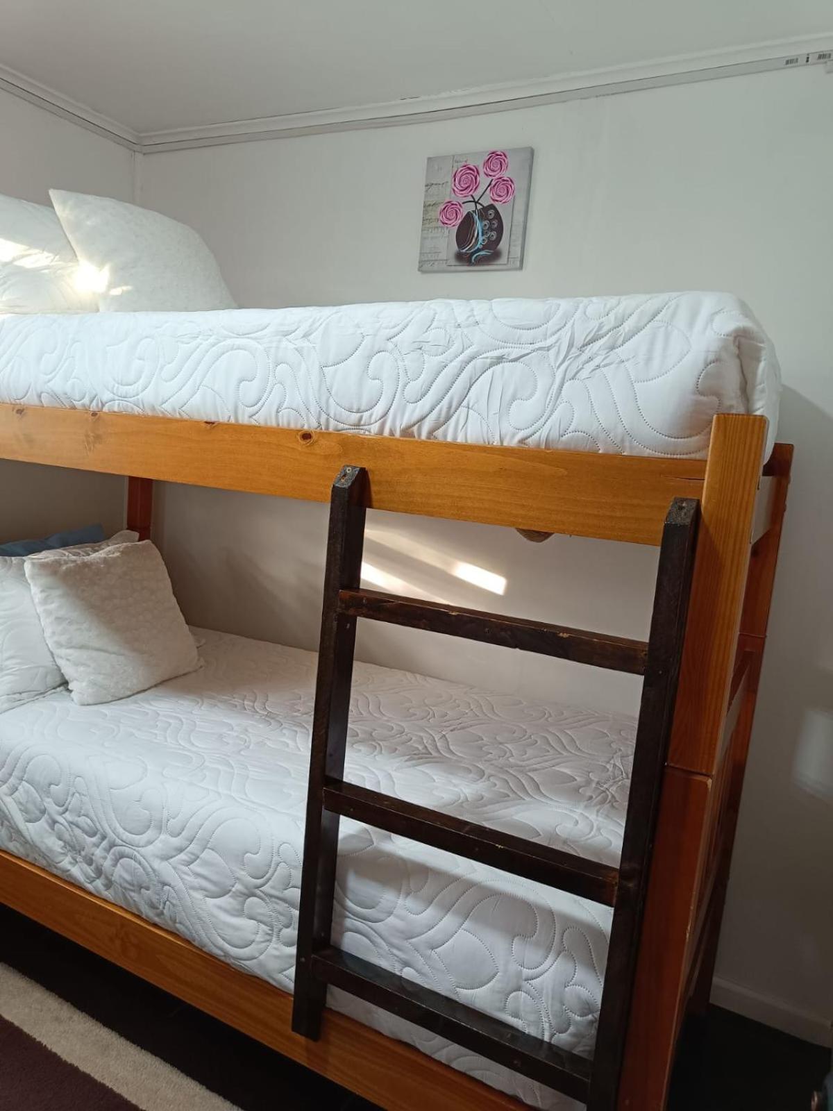 Hostal B&B Coastal Natales Puerto Natales Dış mekan fotoğraf