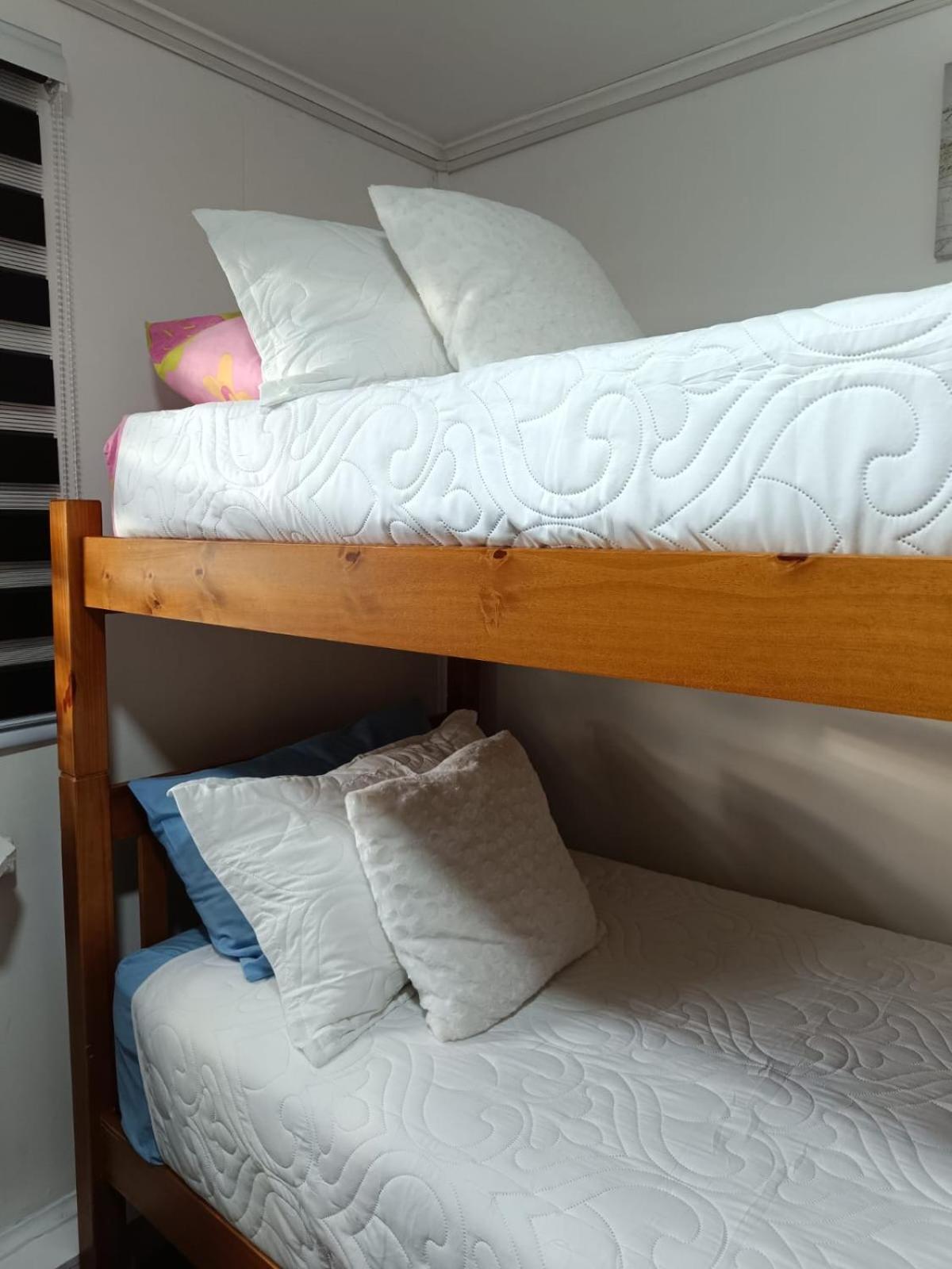Hostal B&B Coastal Natales Puerto Natales Dış mekan fotoğraf